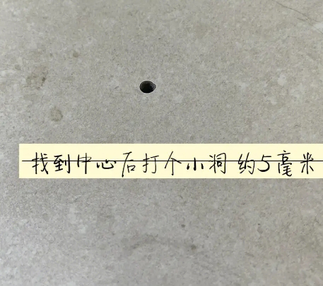 禅城瓷砖空鼓维修公司专业解答在瓷砖铺贴过程中，如果砂料搅拌不均匀，将会带来以下问题